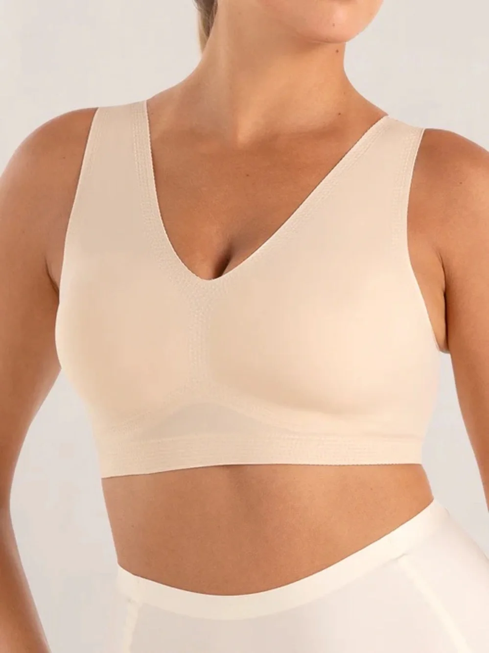 Truekind® Everyday Comfort V-Neck Bralette XL